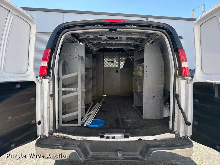 image for item EP3057 2020 Chevrolet Express 2500 van