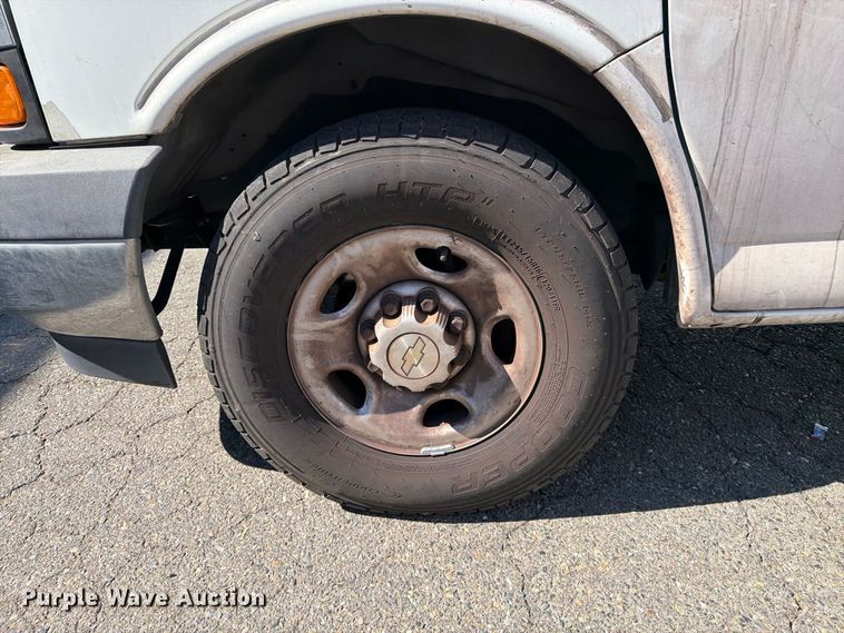 image for item EP3057 2020 Chevrolet Express 2500 van