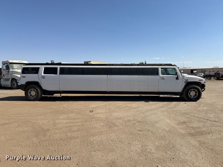 image for item EP3059 2005 Hummer H2 limousine