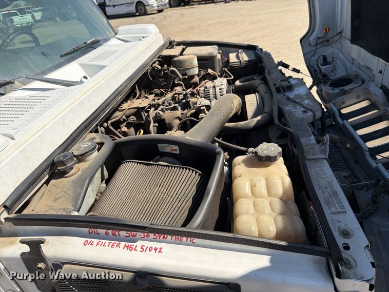 image for item EP3059 2005 Hummer H2 limousine