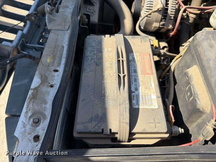 image for item EP3059 2005 Hummer H2 limousine