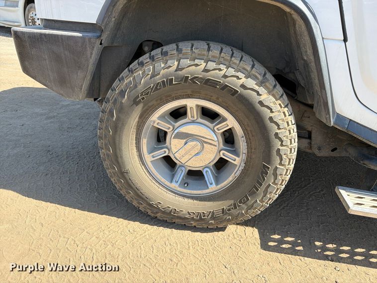 image for item EP3059 2005 Hummer H2 limousine