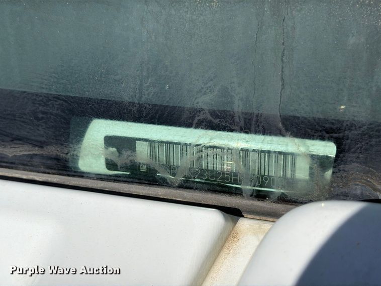 image for item EP3059 2005 Hummer H2 limousine