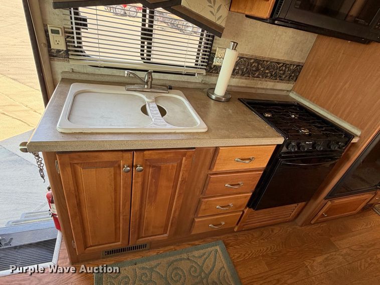 image for item EP3066 2008 Tiffin Allegro Open Road RV