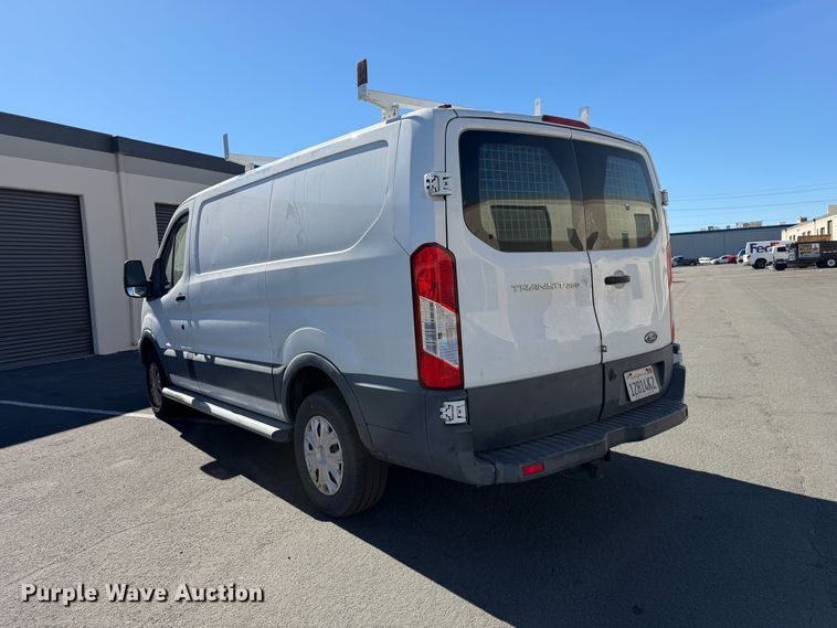 image for item EP3068 2016 Ford Transit 250 van