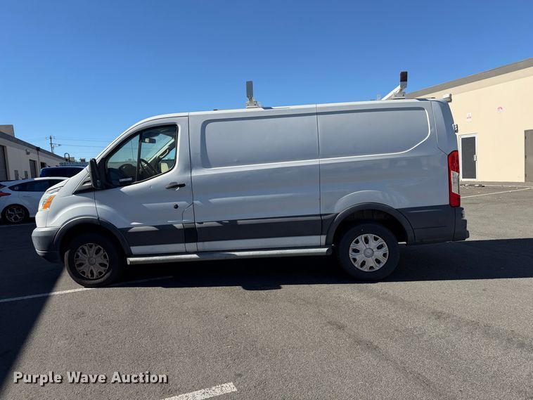 image for item EP3068 2016 Ford Transit 250 van