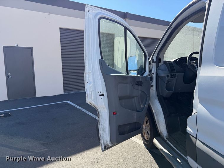 image for item EP3068 2016 Ford Transit 250 van