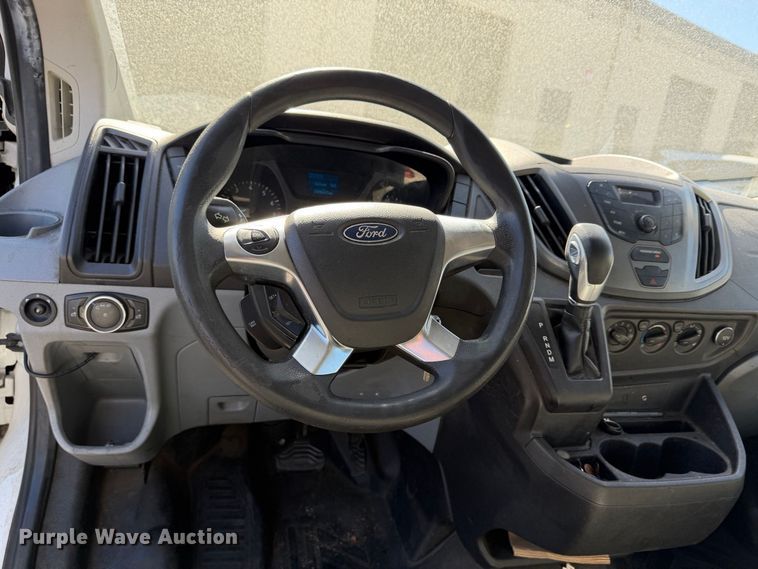 image for item EP3068 2016 Ford Transit 250 van