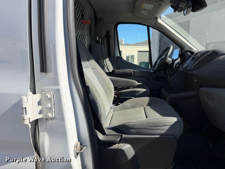 image for item EP3068 2016 Ford Transit 250 van