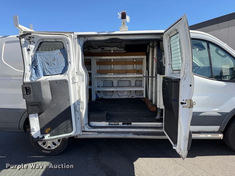 image for item EP3068 2016 Ford Transit 250 van