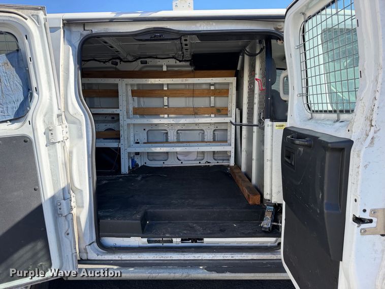 image for item EP3068 2016 Ford Transit 250 van
