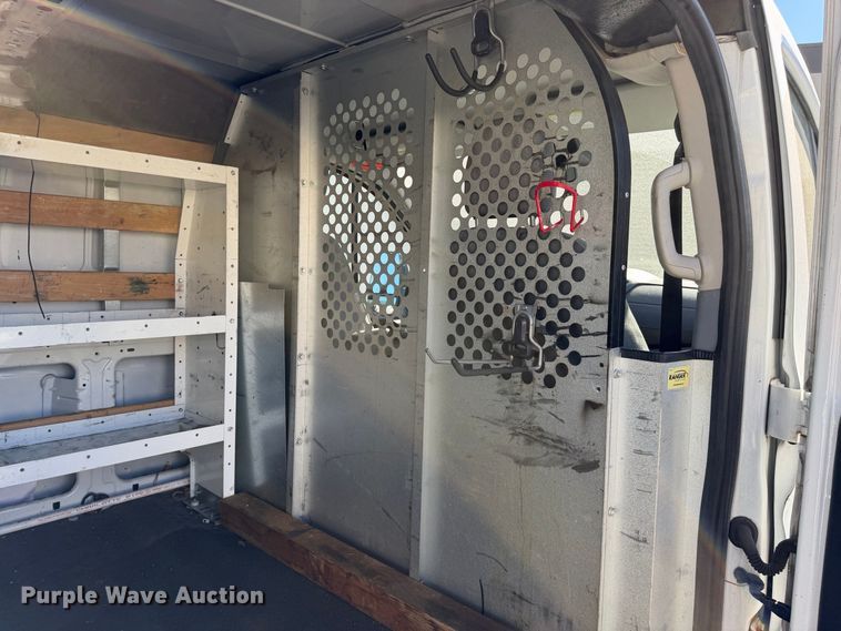 image for item EP3068 2016 Ford Transit 250 van