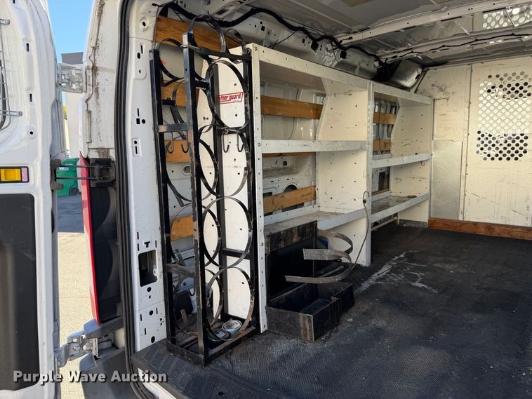 image for item EP3068 2016 Ford Transit 250 van