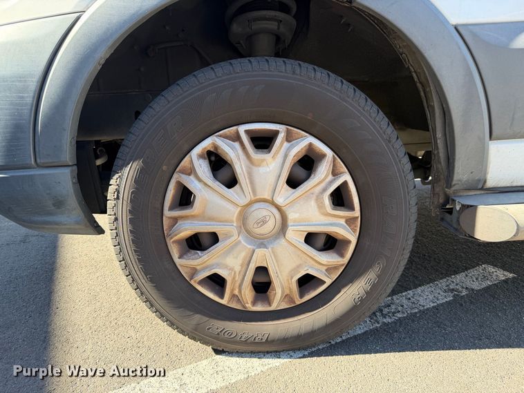 image for item EP3068 2016 Ford Transit 250 van