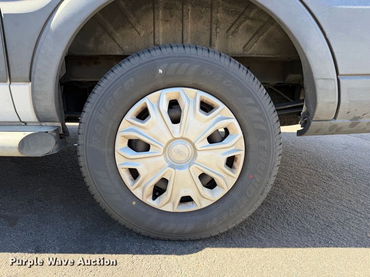 image for item EP3068 2016 Ford Transit 250 van