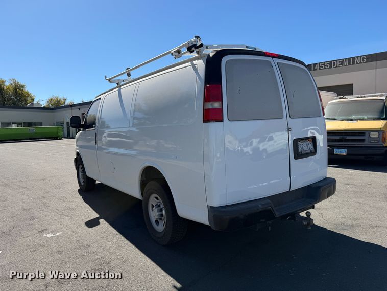 image for item EP3070 2015 Chevrolet Express 2500 van