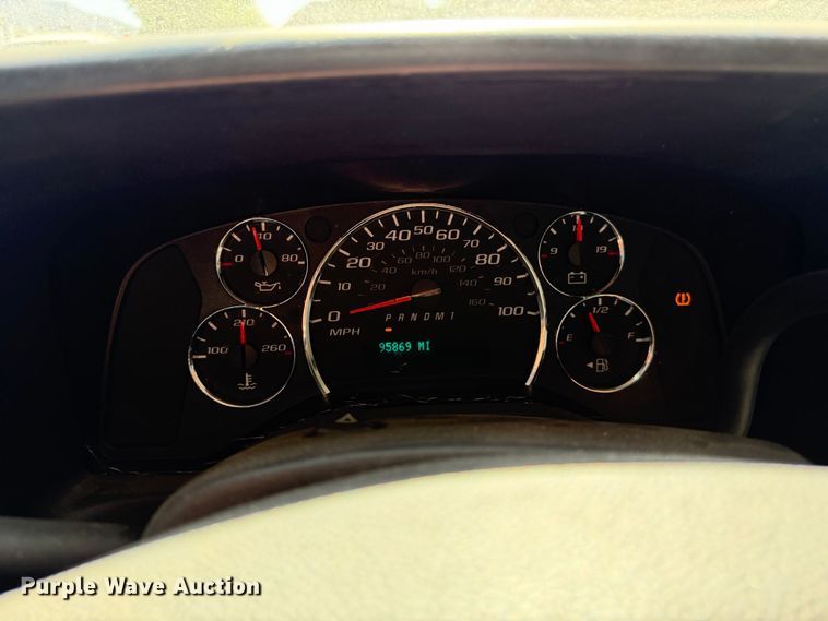 image for item EP3070 2015 Chevrolet Express 2500 van