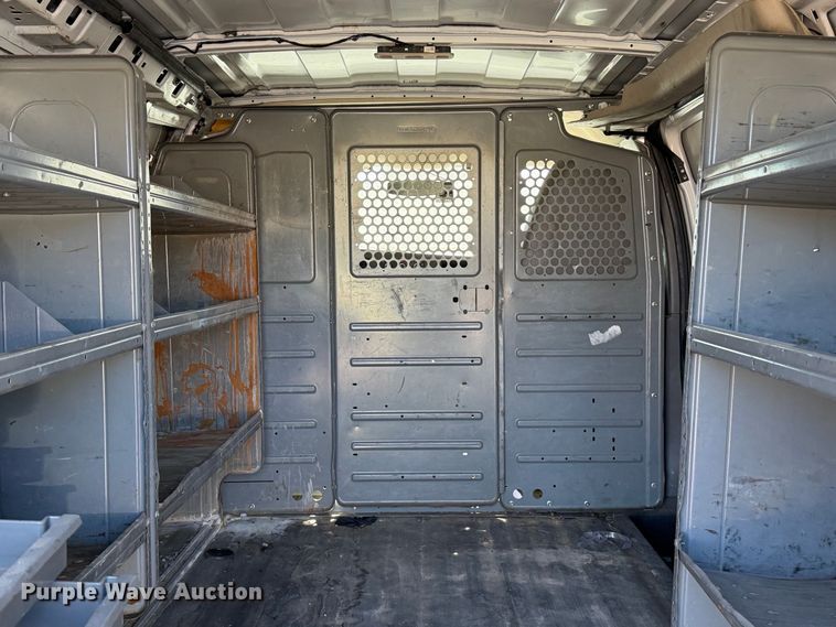 image for item EP3070 2015 Chevrolet Express 2500 van