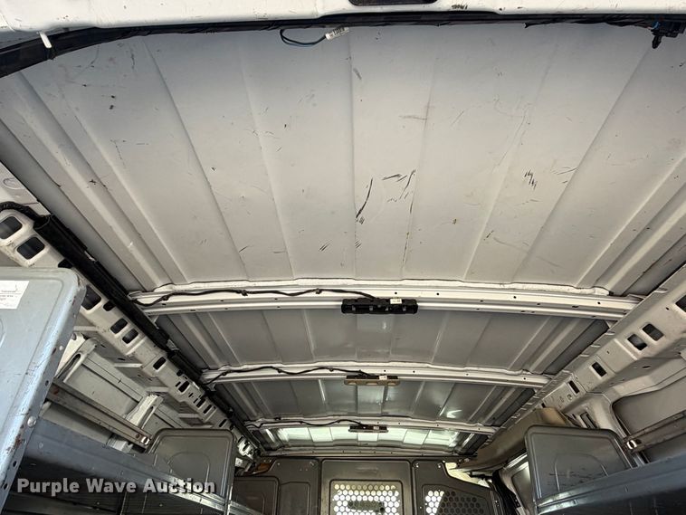 image for item EP3070 2015 Chevrolet Express 2500 van