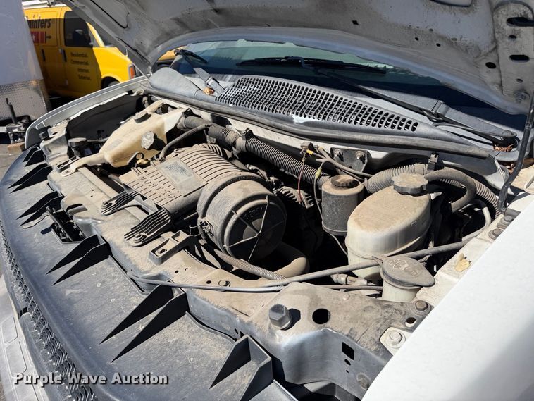 image for item EP3070 2015 Chevrolet Express 2500 van