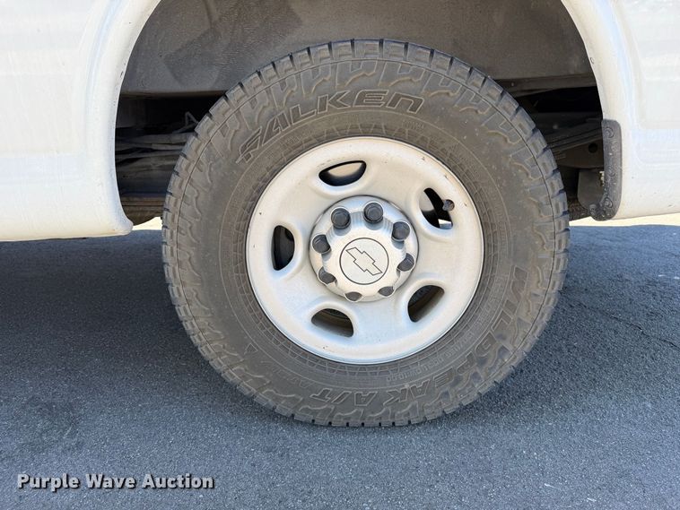 image for item EP3070 2015 Chevrolet Express 2500 van