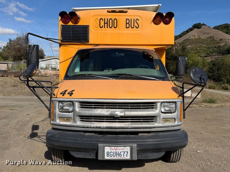 image for item EP3104 1999 Chevrolet Express camper