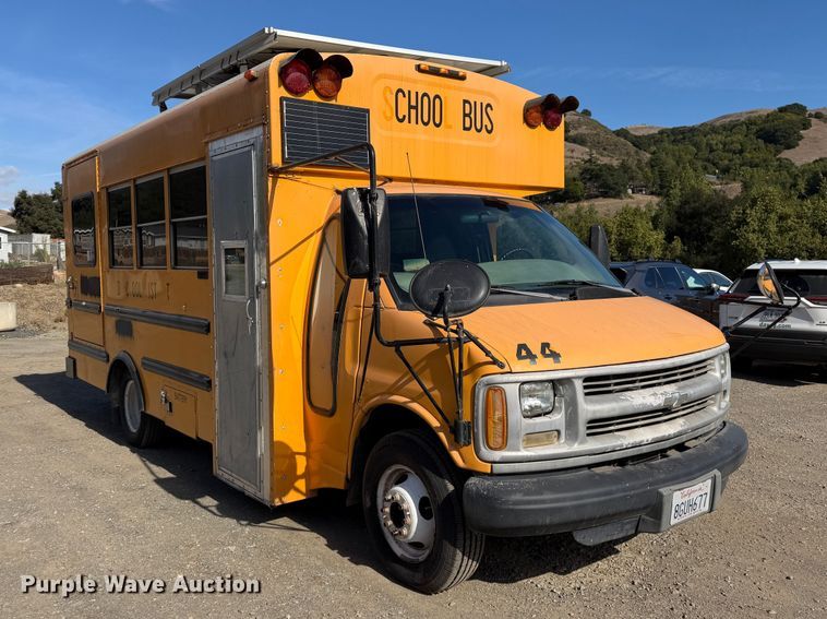 image for item EP3104 1999 Chevrolet Express camper