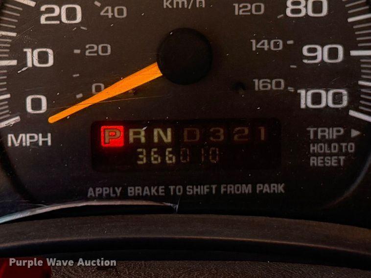image for item EP3104 1999 Chevrolet Express camper