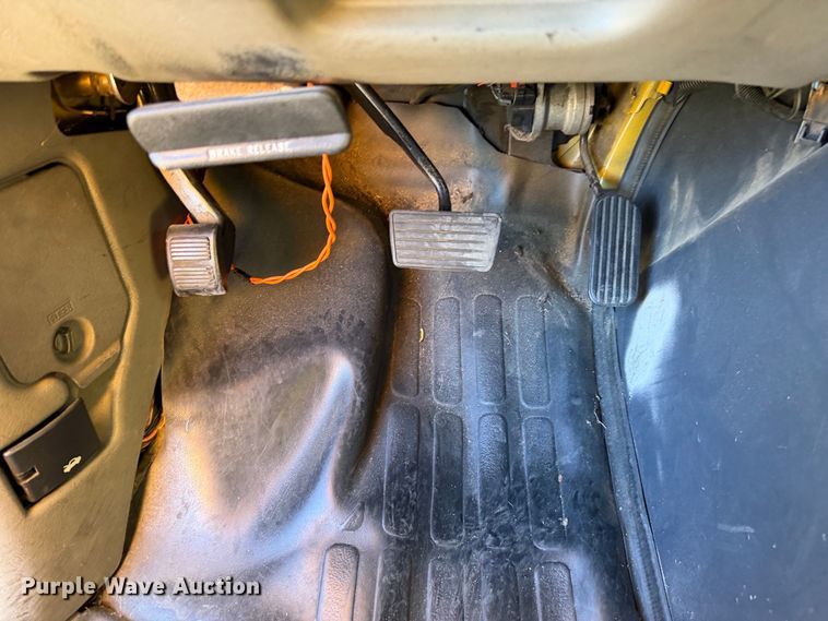 image for item EP3104 1999 Chevrolet Express camper