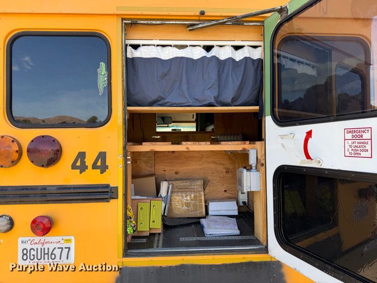 image for item EP3104 1999 Chevrolet Express camper