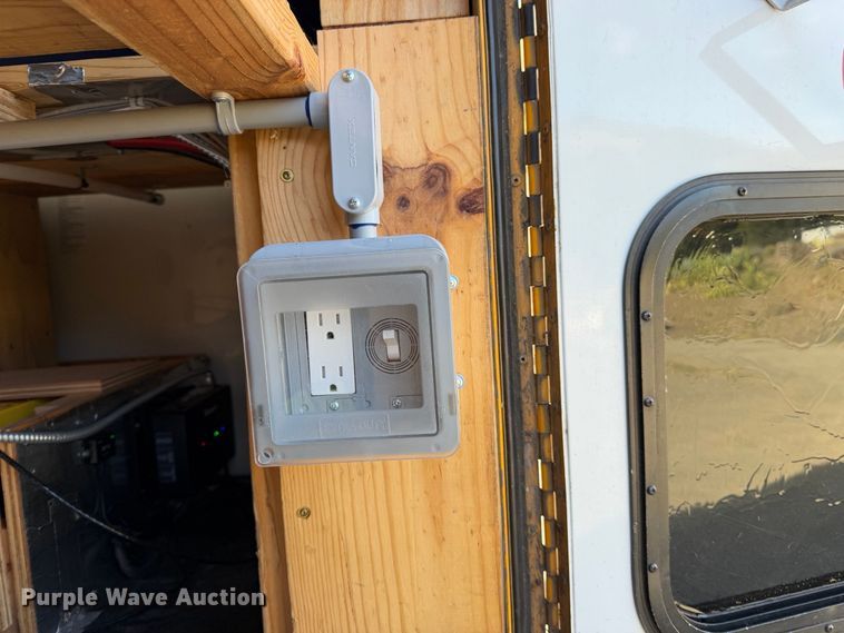 image for item EP3104 1999 Chevrolet Express camper