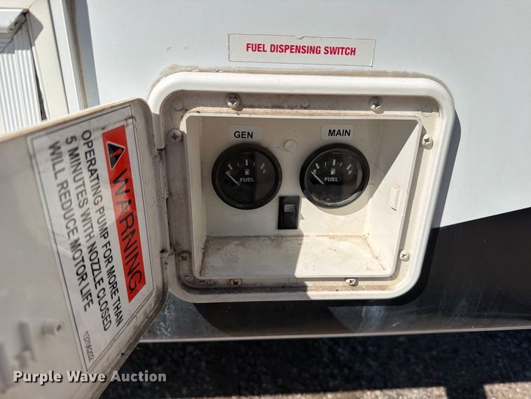 image for item EP7920 2011 Forest River XLR 386X12 camper