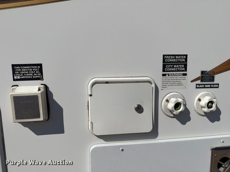 image for item EP7920 2011 Forest River XLR 386X12 camper