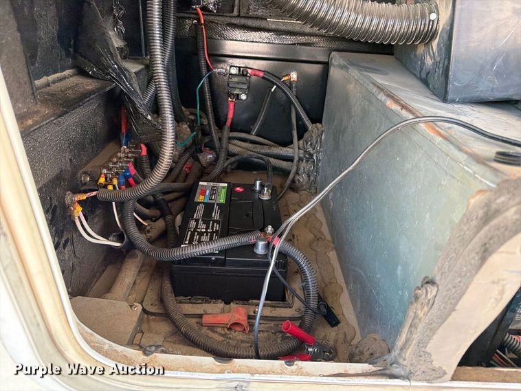 image for item EP7920 2011 Forest River XLR 386X12 camper