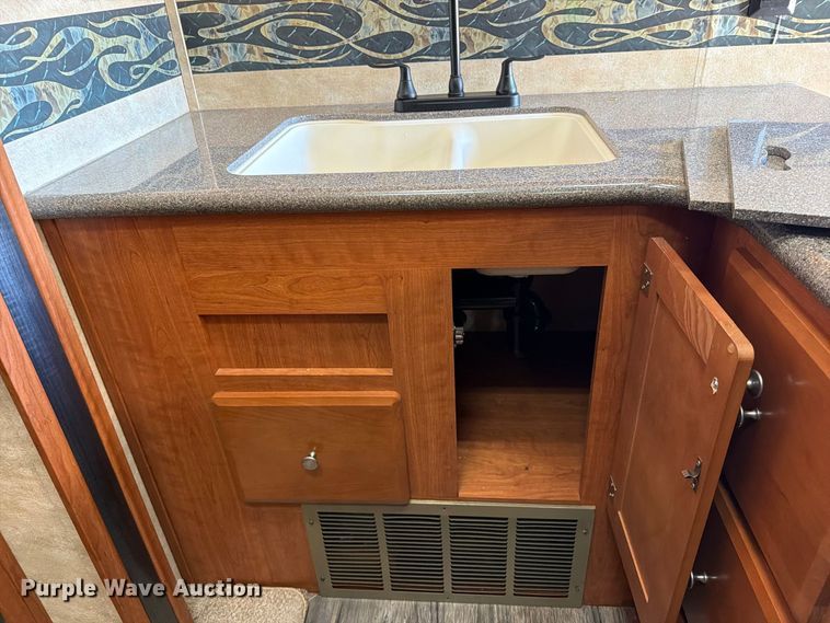 image for item EP7920 2011 Forest River XLR 386X12 camper