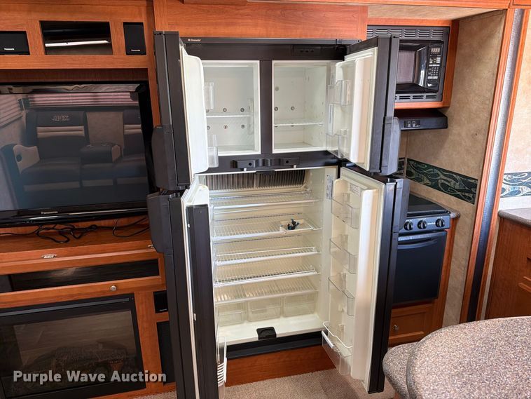 image for item EP7920 2011 Forest River XLR 386X12 camper