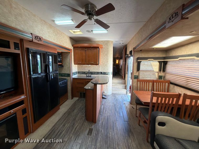 image for item EP7920 2011 Forest River XLR 386X12 camper
