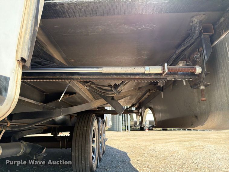 image for item EP7920 2011 Forest River XLR 386X12 camper