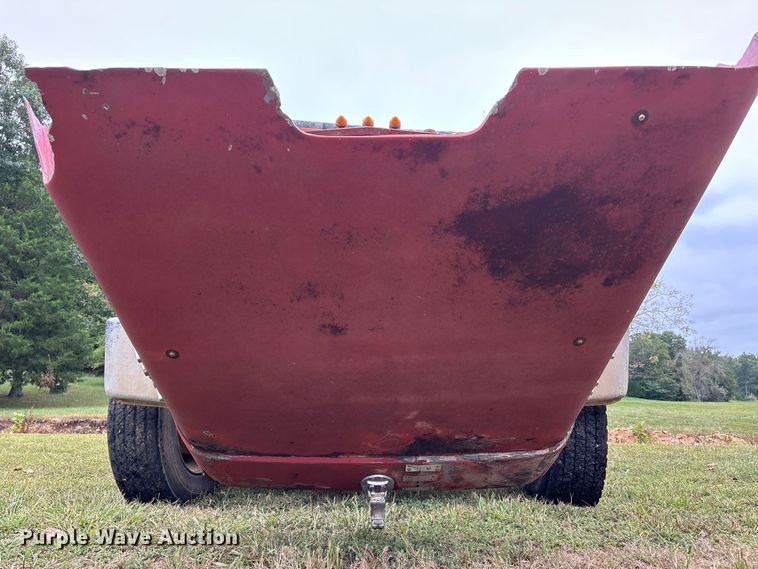 image for item ER3385 1985 Mack R688ST dump truck