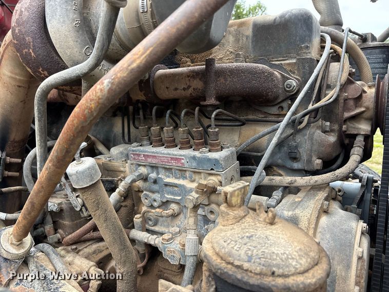 image for item ER3385 1985 Mack R688ST dump truck