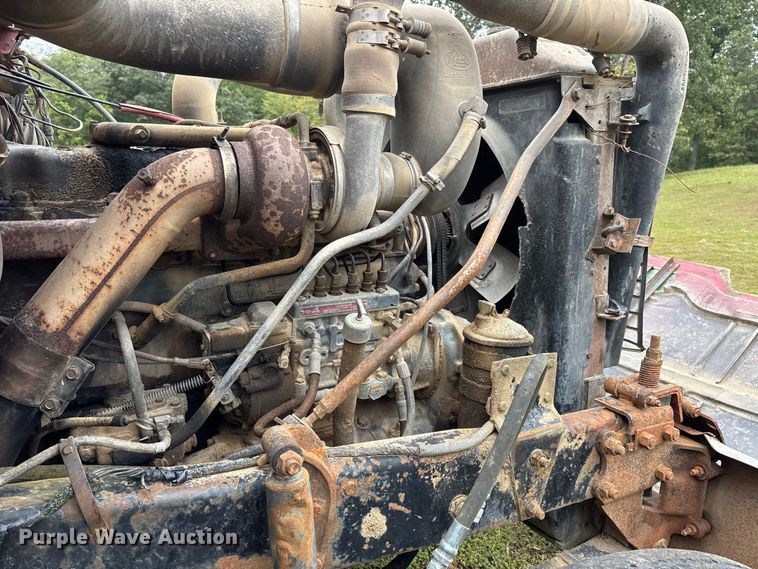 image for item ER3385 1985 Mack R688ST dump truck
