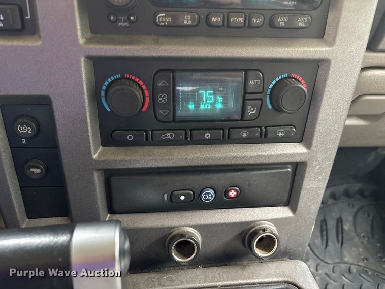 image for item ER3389 2004 Hummer H2 SUV