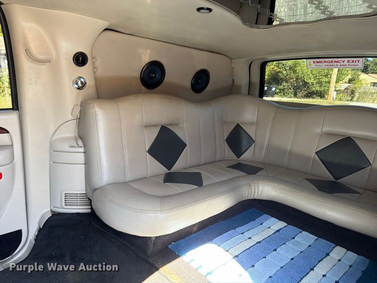 image for item ER3481 2003 Cadillac Escalade limousine