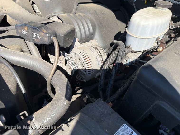 image for item ER3481 2003 Cadillac Escalade limousine