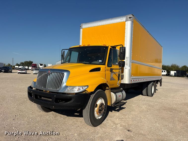 image for item ES8273 2016 International MA025 box truck