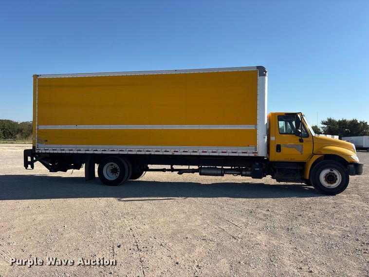 image for item ES8273 2016 International MA025 box truck