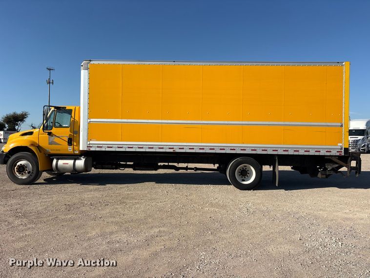 image for item ES8273 2016 International MA025 box truck