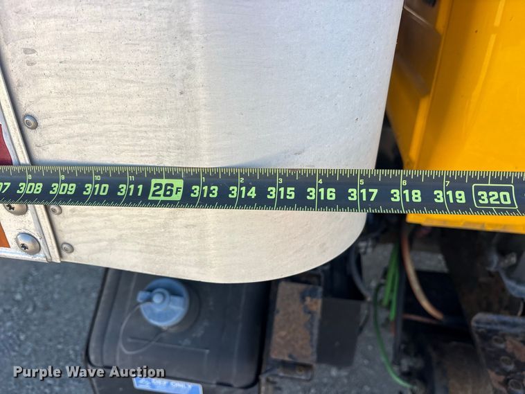 image for item ES8273 2016 International MA025 box truck