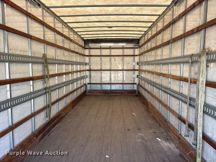 image for item ES8273 2016 International MA025 box truck
