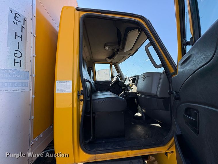 image for item ES8273 2016 International MA025 box truck